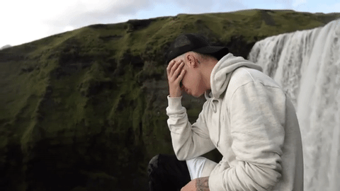 5-reasons-not-to-behave-like-justin-bieber-in-iceland-8.gif